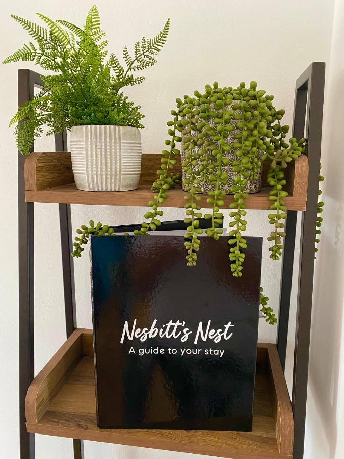 Cotswolds Lakeside Lodge - Nesbitt'S Nest South Cerney Exteriör bild